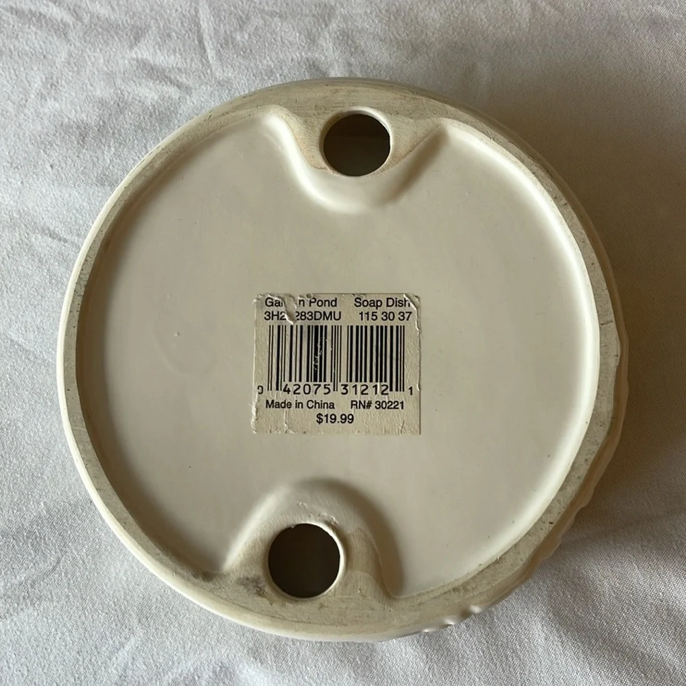 Hummingbird White Ceramic soap dish